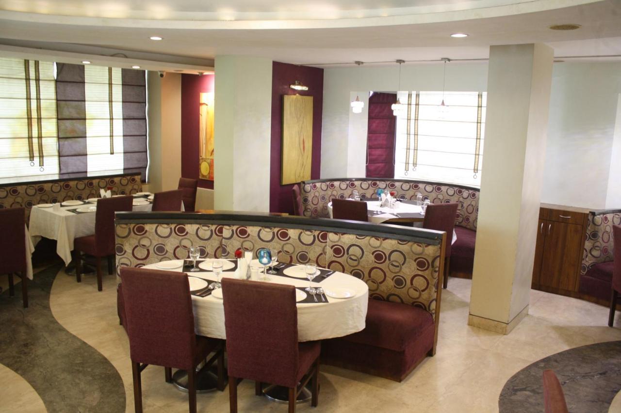 Orbett Hotel Пуне Екстер'єр фото