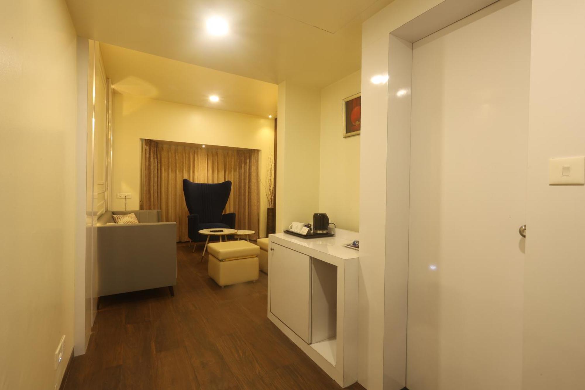Orbett Hotel Пуне Екстер'єр фото
