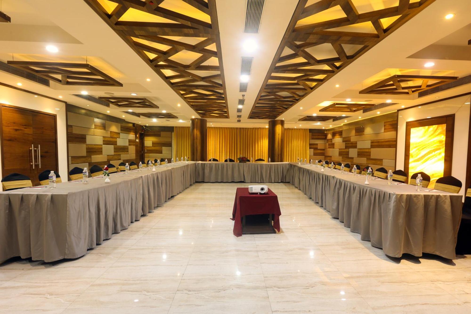 Orbett Hotel Пуне Екстер'єр фото