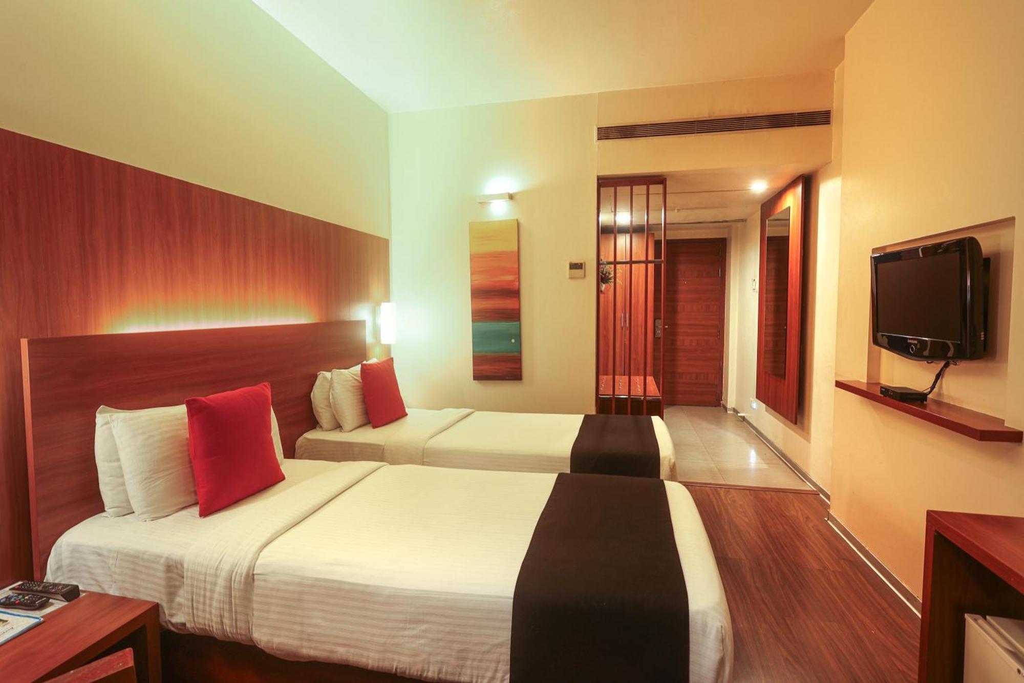 Orbett Hotel Пуне Екстер'єр фото