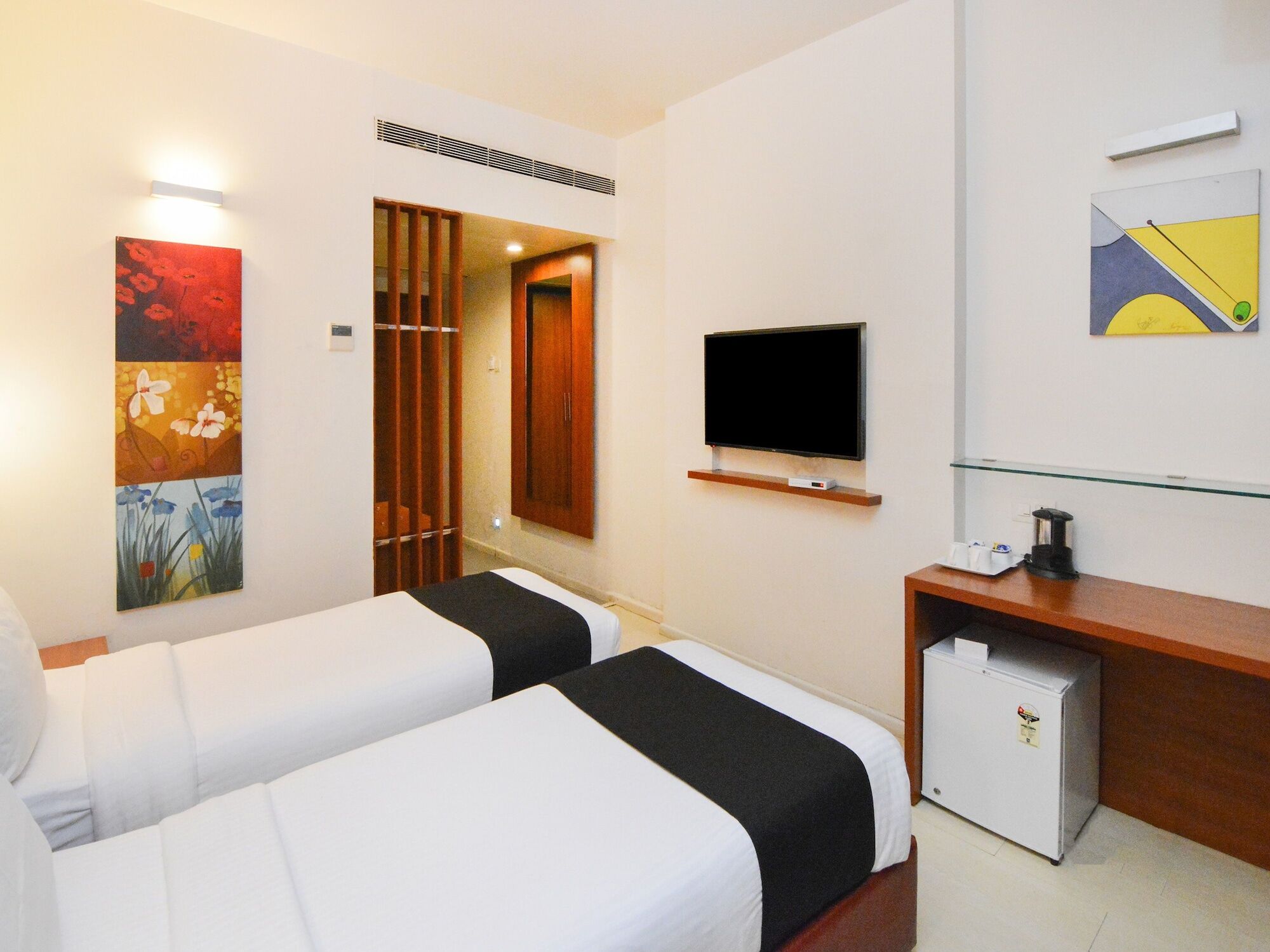 Orbett Hotel Пуне Екстер'єр фото